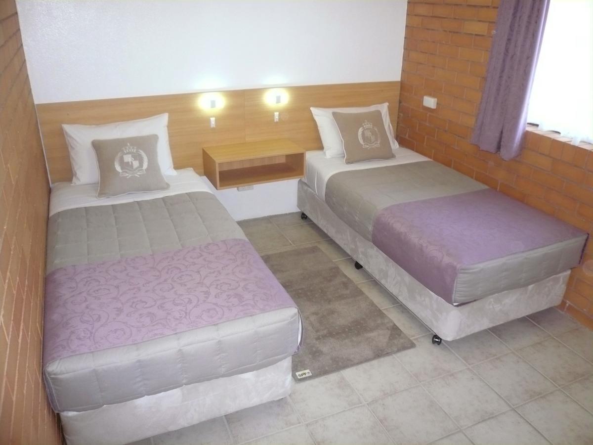 Grong Grong Motor Inn ภายนอก รูปภาพ