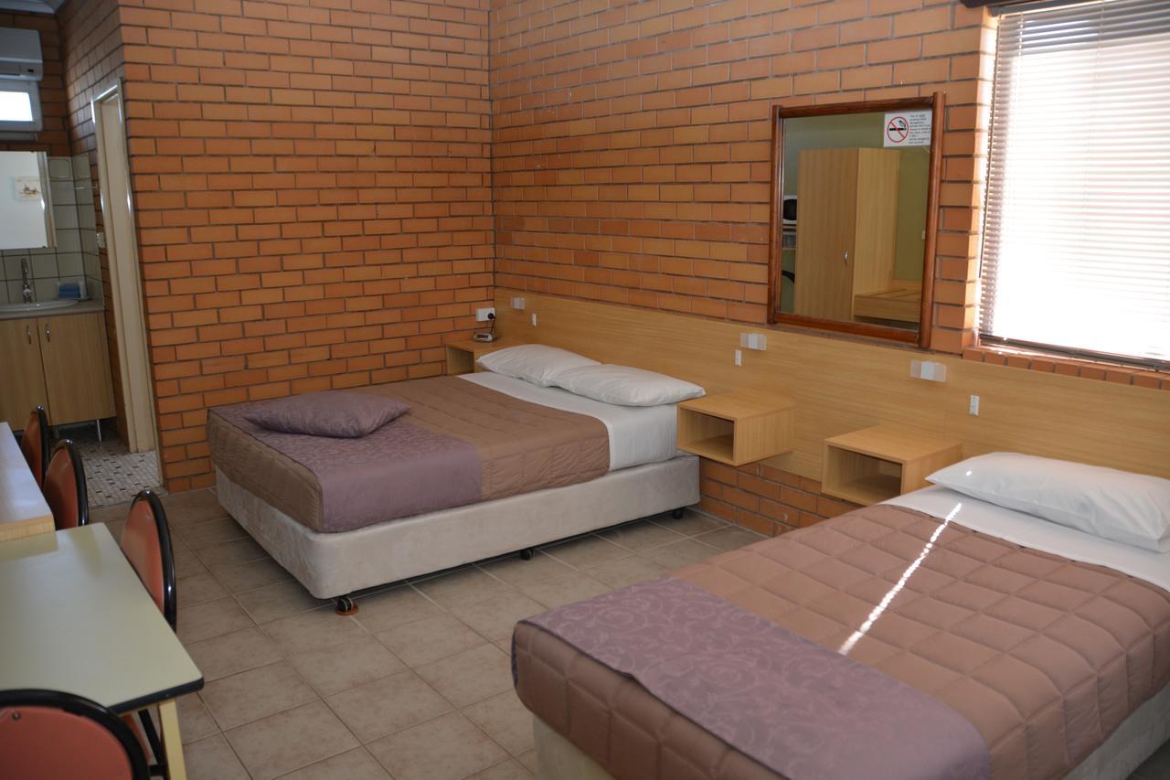 Grong Grong Motor Inn ภายนอก รูปภาพ
